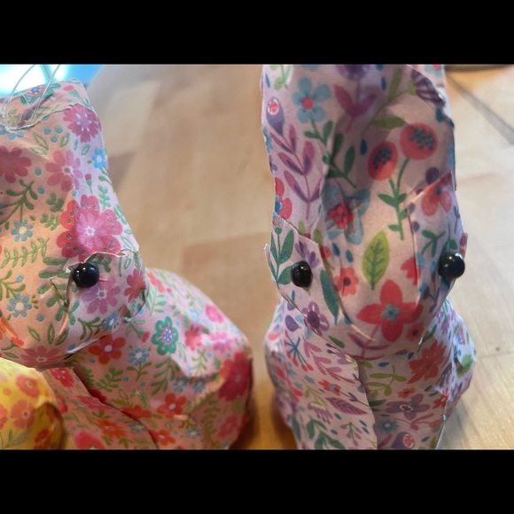 Set of 3 paper  mache’ bunnies - Picture 4 of 7